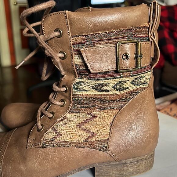 Call It Spring Tan Tapestry Lace-Up Boots Size 7.5 - Picture 3 of 10